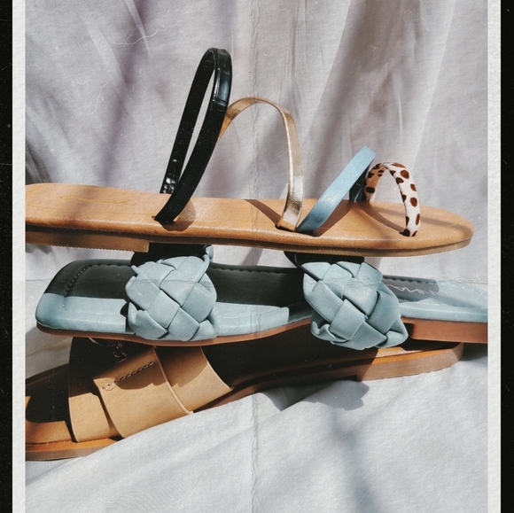 🚨South Beach Collection// Scrappy Sandal - Picture 4 of 4